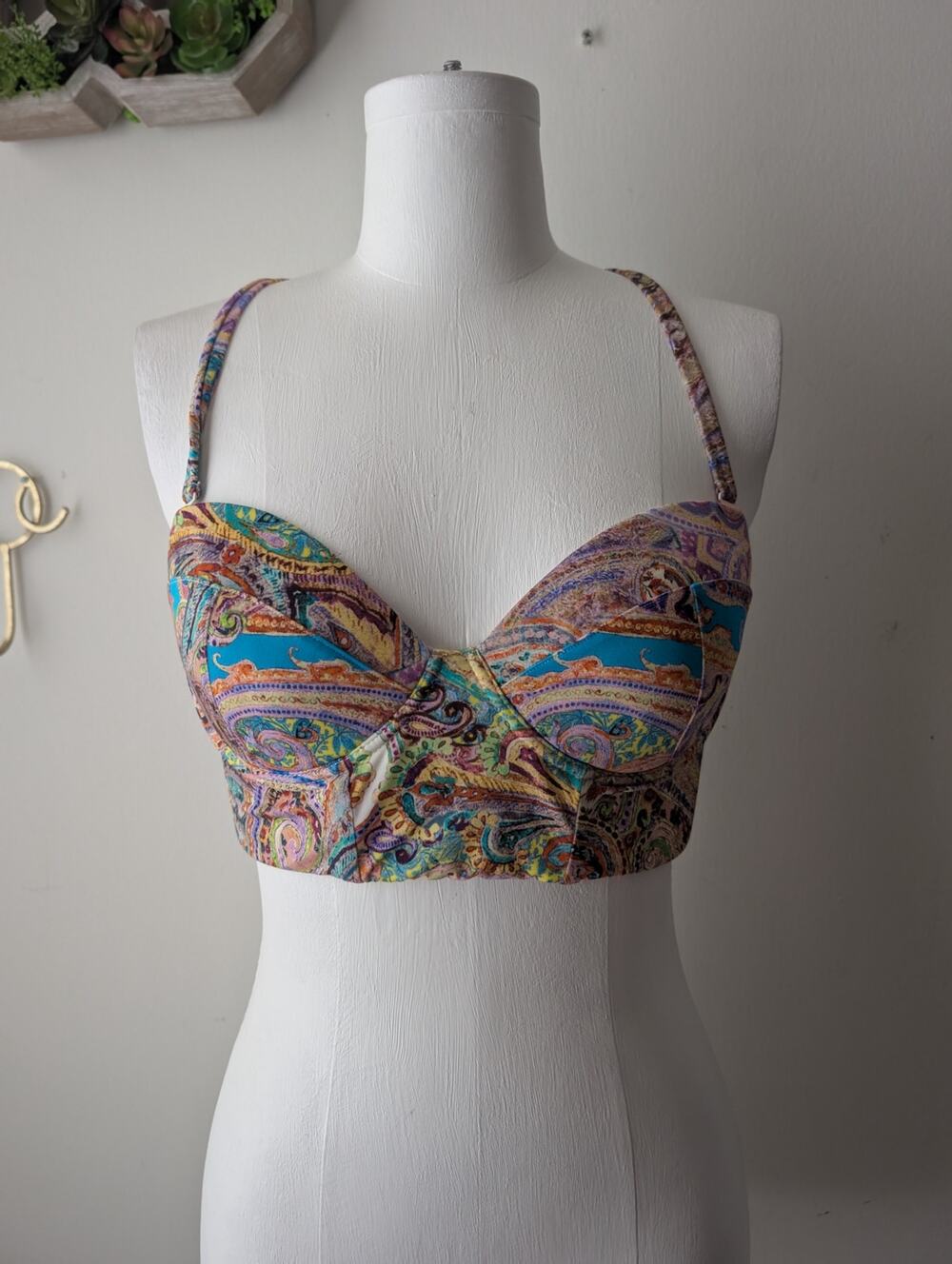 saha bikini top